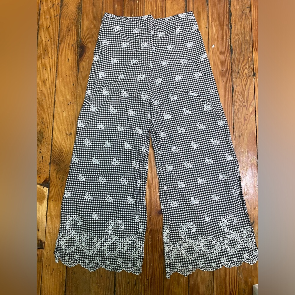 Forever 21 Black & White Boho Pants - Size S